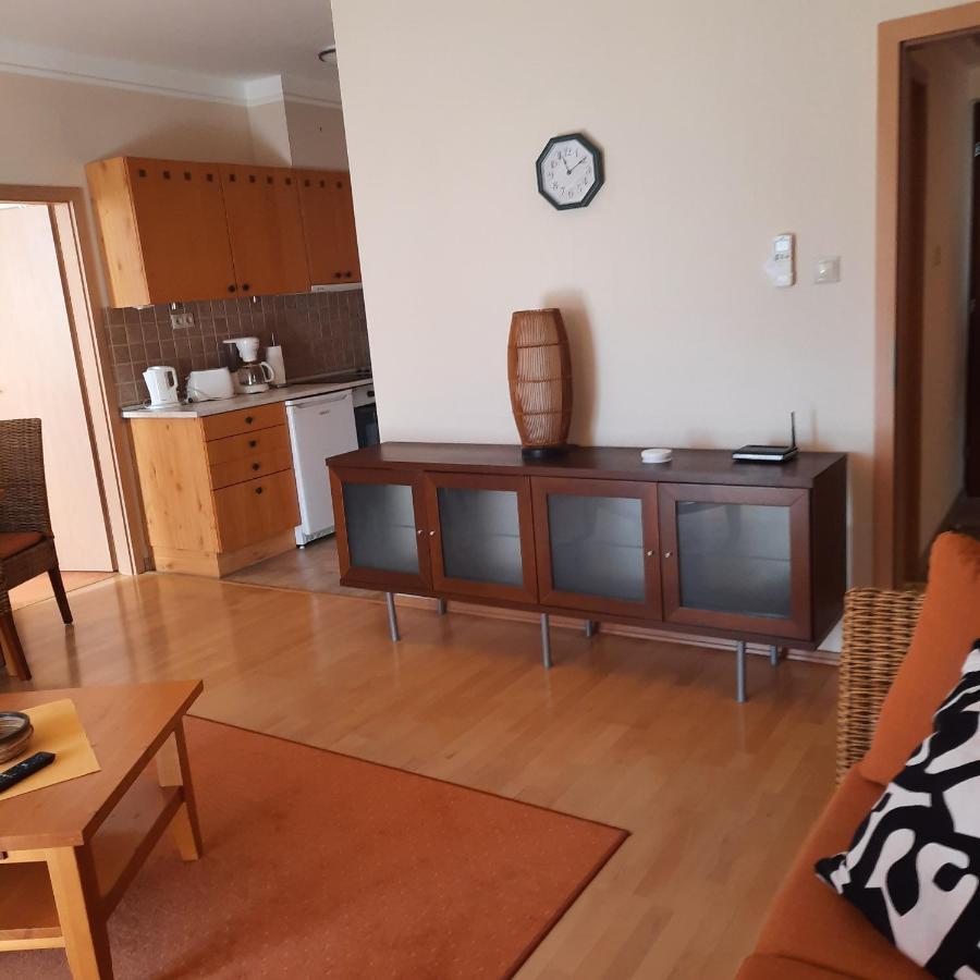 Kata Apartman Buk Exterior photo